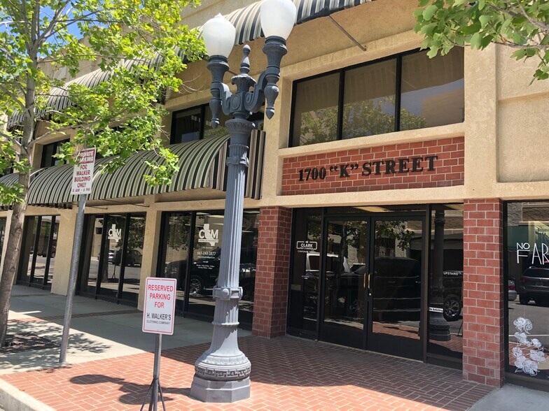 More Photos Of 1700 K St, Bakersfield Storefront Retail Office For Lease