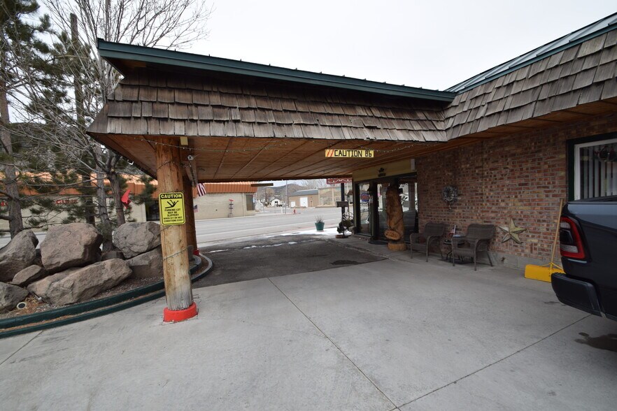 More Photos Of 1555 Aultman St, Ely Hotel For Sale