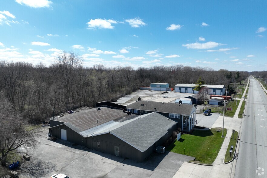 More Photos Of 2701 W 45th Ave, Gary Light Distribution For Lease