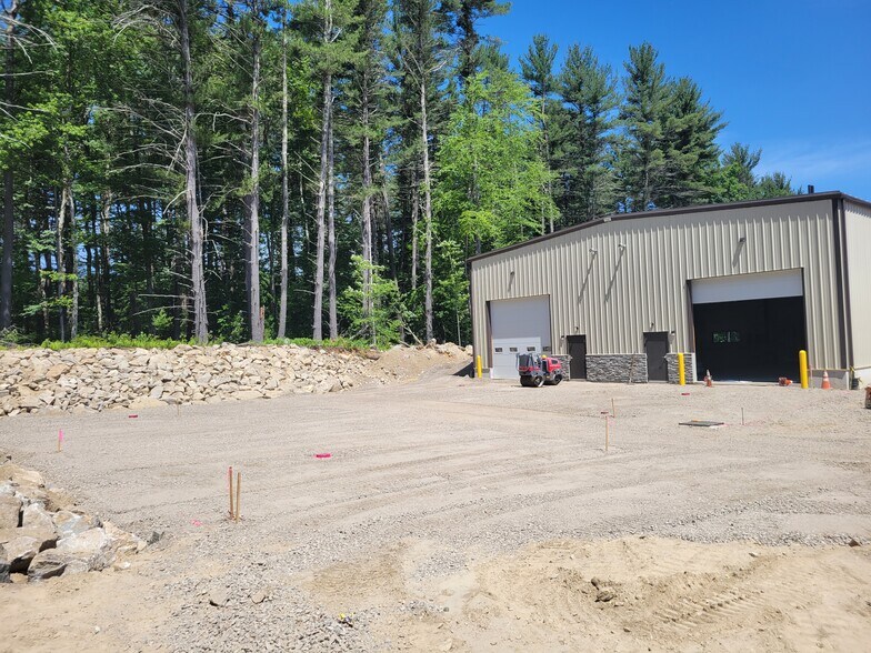 More Photos Of 50 Old Tyng Rd, Tyngsborough Warehouse For Sale