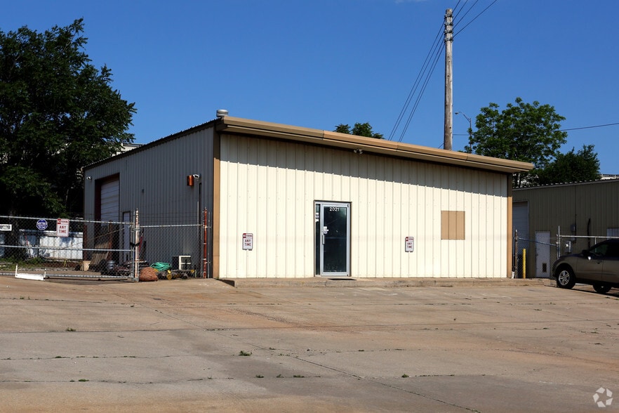 More Photos Of 2009 S Santa Fe Ave, Oklahoma City Unknown For Lease