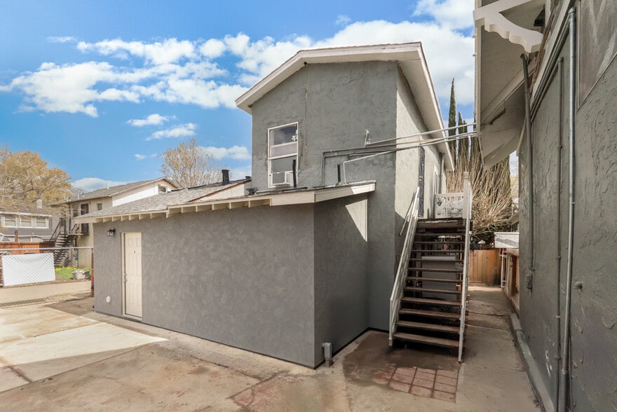 More Photos Of 127 E 6th St, Tracy Apartments For Sale