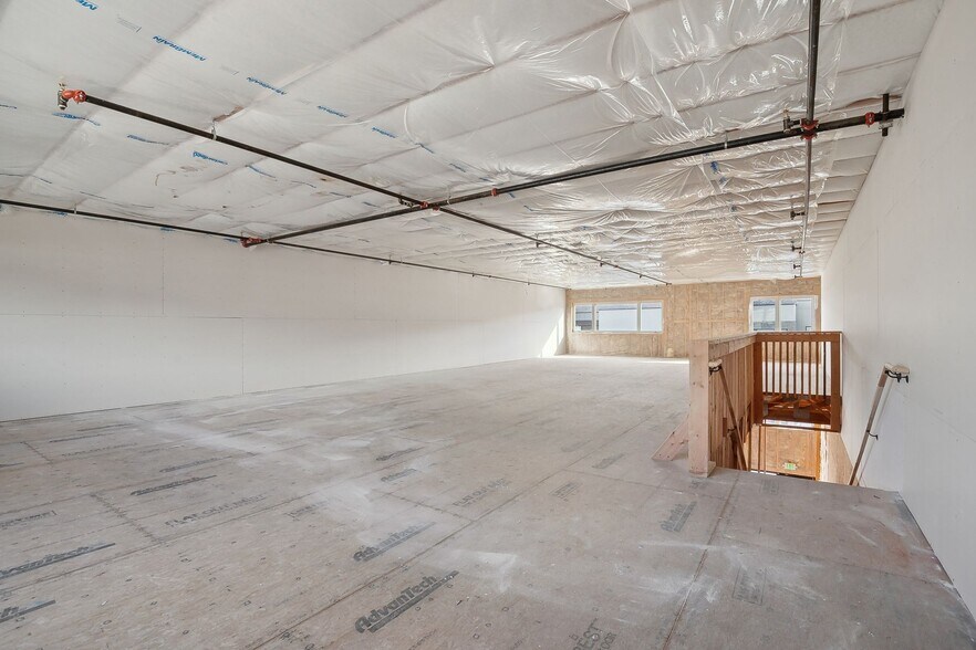 More Photos Of 4518 North Forestdale Drive Building 54, Park City Freestanding For Sale