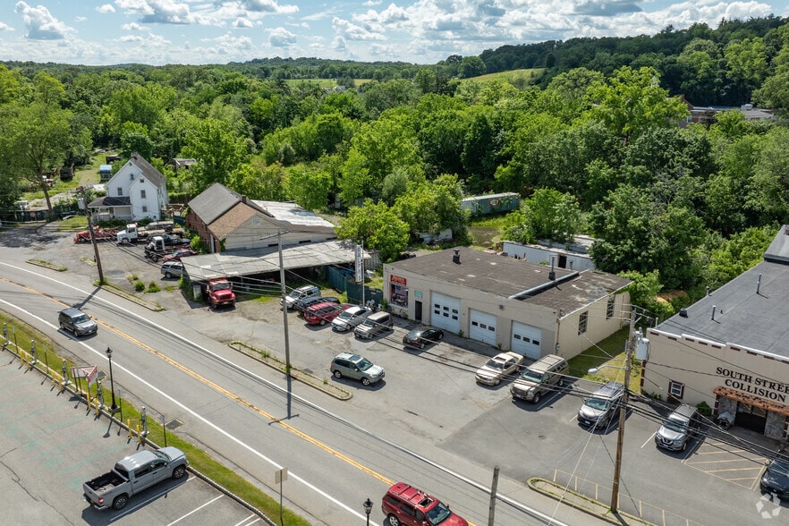 More Photos Of 12 South St, Washingtonville General Retail For Sale