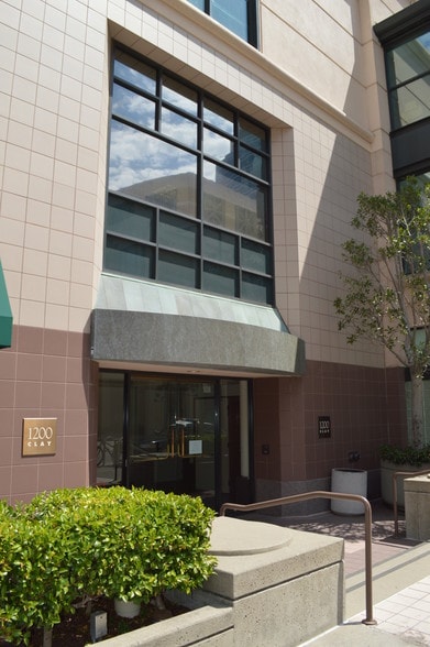 More Photos Of 499 14th St, Oakland Unknown For Lease