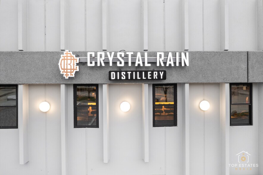 Primary Photo Of 2281 S Foster Ave, Wheeling Winery Vineyard For Sale