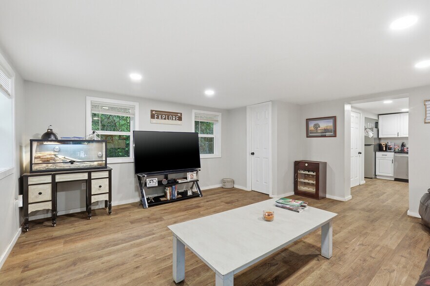 More Photos Of 117 Lucille Ave, Easley Multifamily For Sale