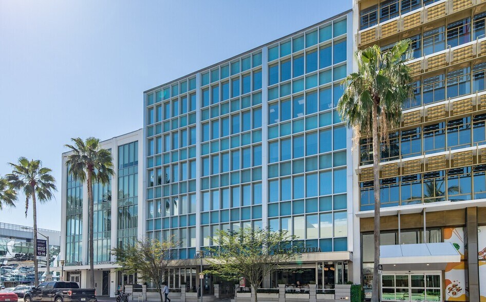 More Photos Of 1680 Meridian Ave, Miami Beach Office For Lease