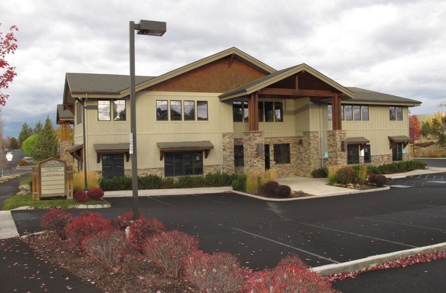 More Photos Of 525 SW Umatilla St, Redmond Office For Lease
