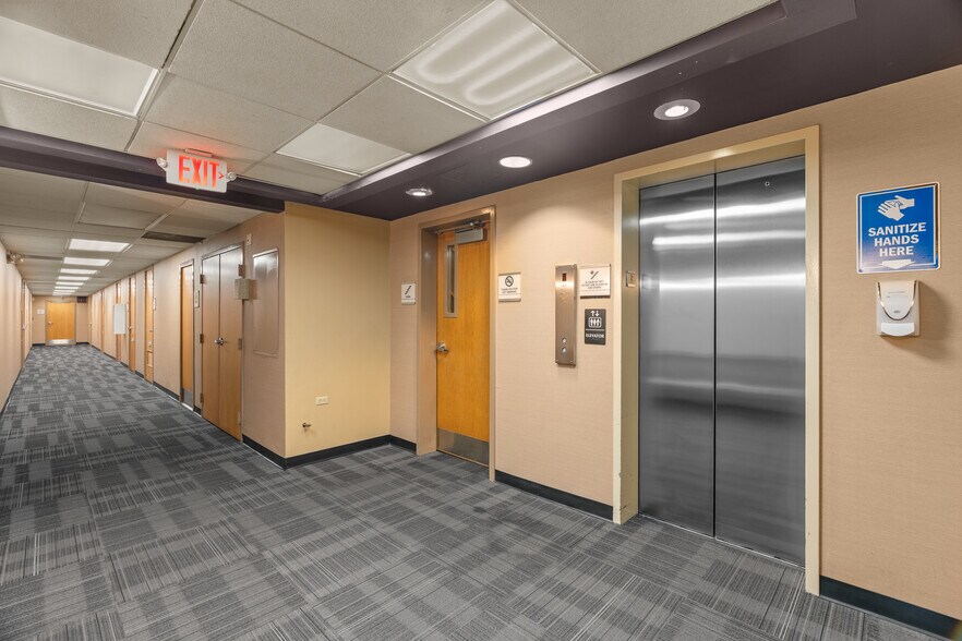 More Photos Of 6744 Clayton Rd, Richmond Heights Medical For Sale