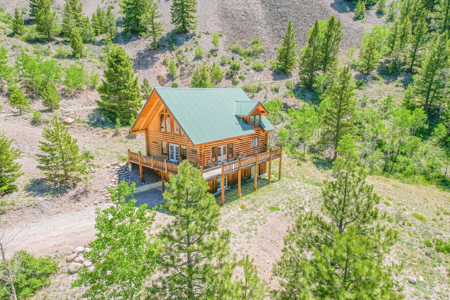 More Photos Of 860 County Road 142, Lake City Hotel For Sale