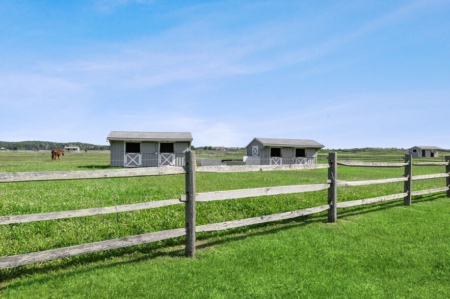 More Photos Of 1200 Cross River Dr, Riverhead Horse Stables For Sale