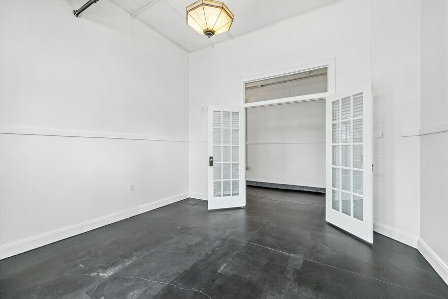 More Photos Of 111 E 16th St, Indianapolis Coworking Space