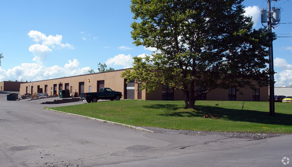 Primary Photo Of 14 Corporate Cir, East Syracuse Flex For Lease