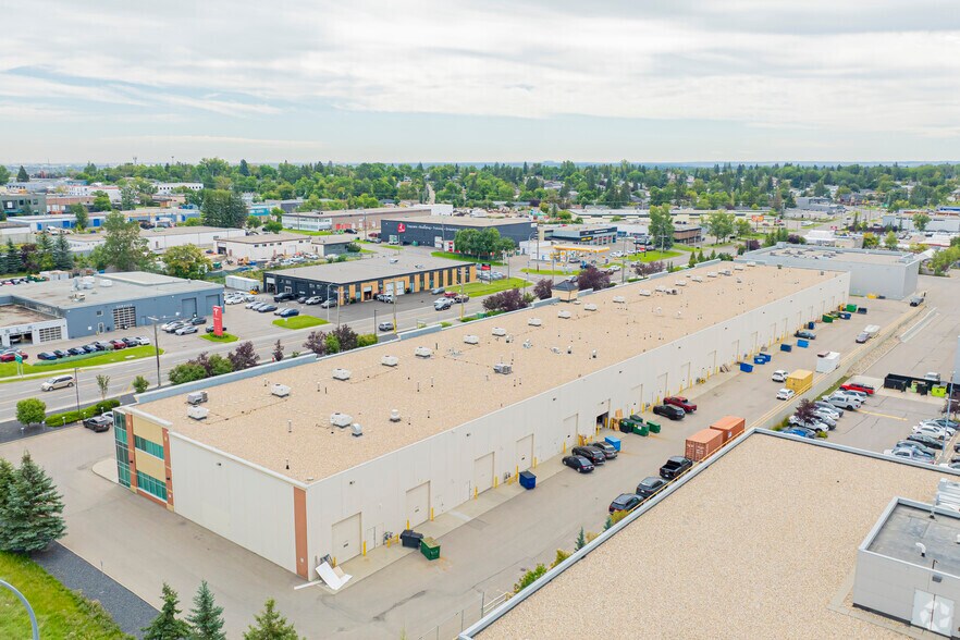 More Photos Of 6701-6777 Fairmount Dr SE, Calgary Warehouse For Lease