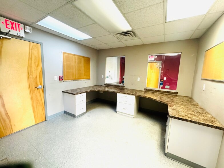 More Photos Of 716 Broad St, Clifton Medical For Lease
