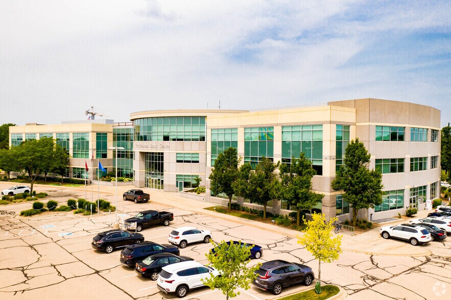 Primary Photo Of 401 Charmany Dr, Madison Office For Lease