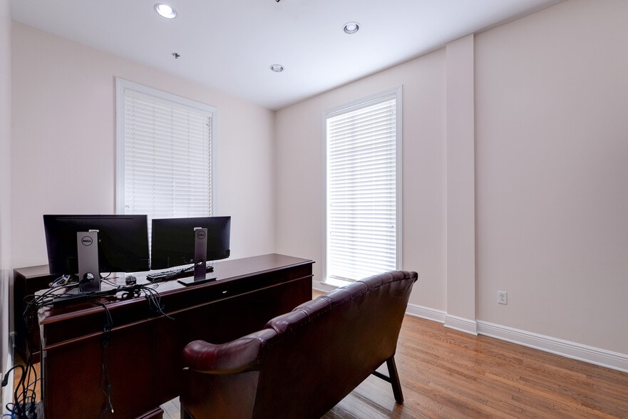 More Photos Of 1221 24th Ave, Meridian Medical For Lease