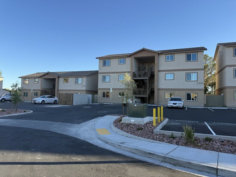More Photos Of 2301 Seco Adobe Cir, North Las Vegas Apartments For Sale