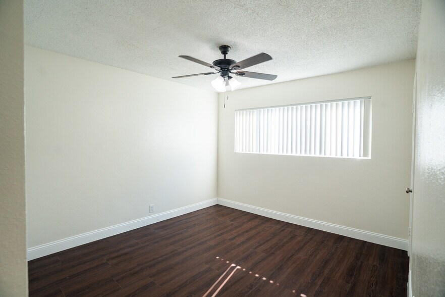 More Photos Of 1415 Cedar Ave, Long Beach Apartments For Sale