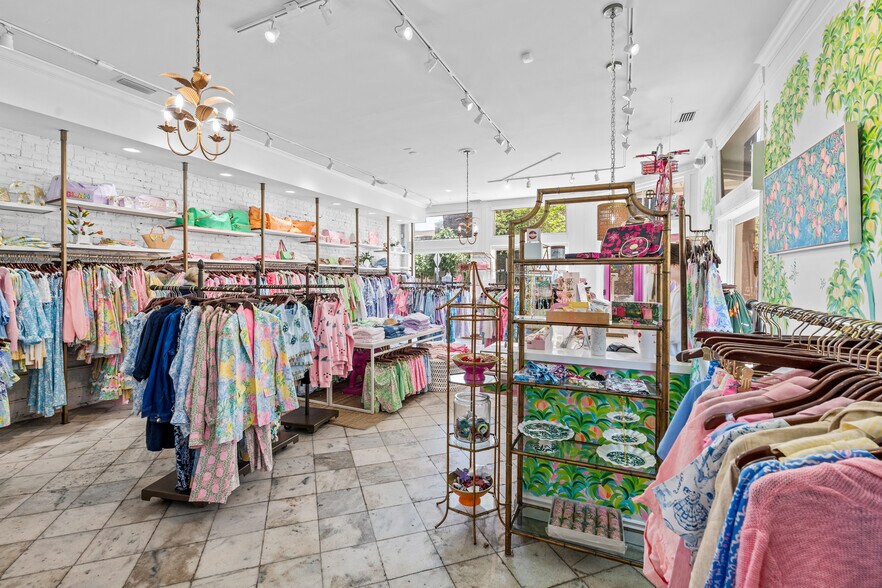 More Photos Of 417 Whitaker St, Savannah Storefront Retail Residential For Sale