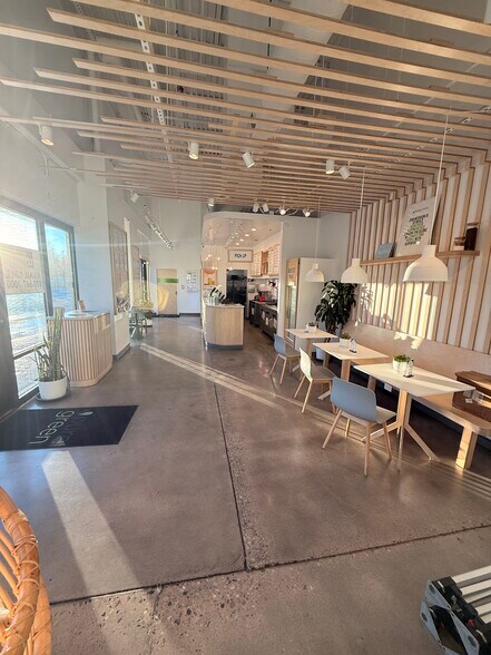 More Photos Of 420-460 S College Ave, Fort Collins General Retail For Lease