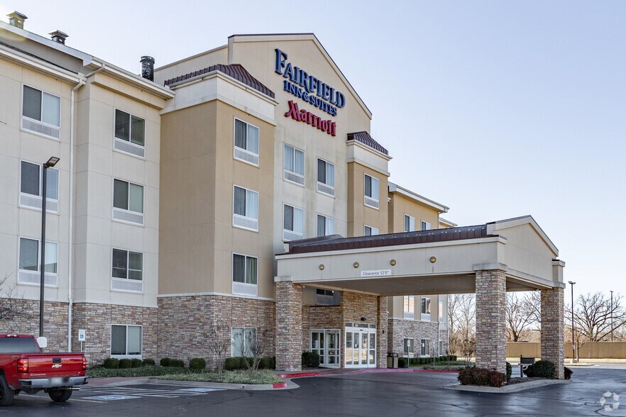 More Photos Of 9150 S 102nd St, Tulsa Hotel For Sale