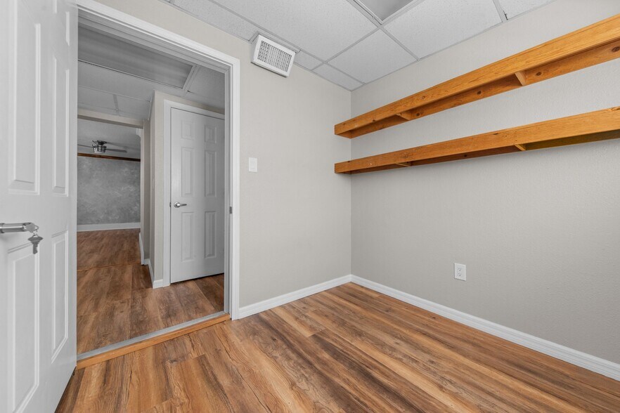 More Photos Of 210 W Dunn Ave, Killeen Office For Sale