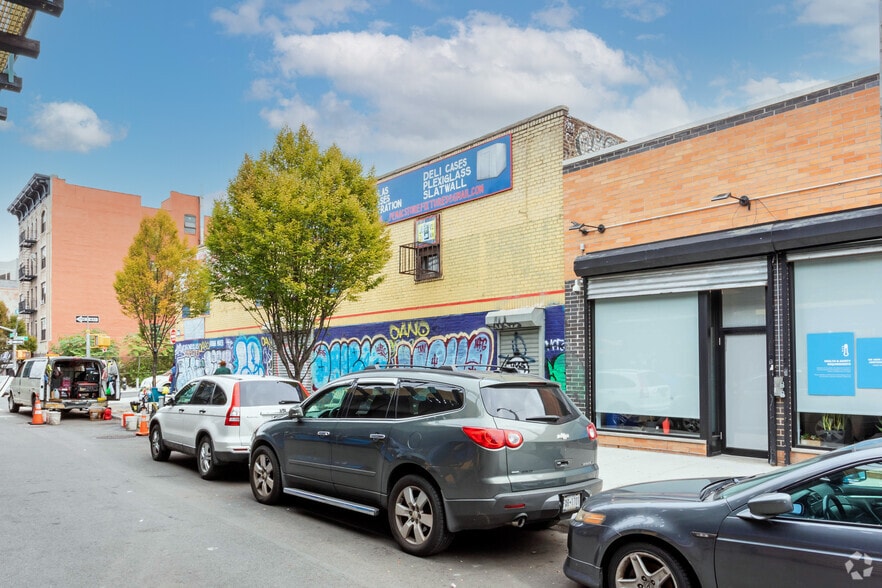 More Photos Of 1168 Southern Blvd, Bronx Storefront Retail Office For Lease