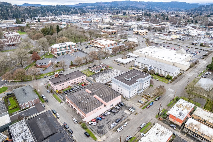 More Photos Of 1221-1227 17th Ave, Longview Loft Creative Space For Sale