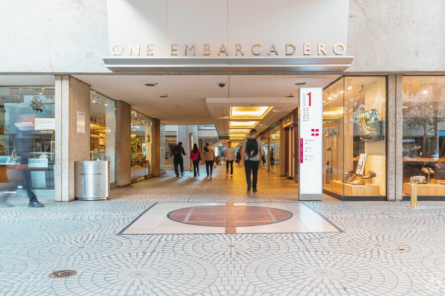 More Photos Of 4 Embarcadero Ctr, San Francisco Office Residential For Lease