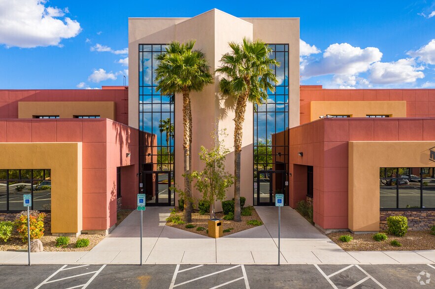 More Photos Of 8475 W Sunset Rd, Las Vegas Unknown For Lease