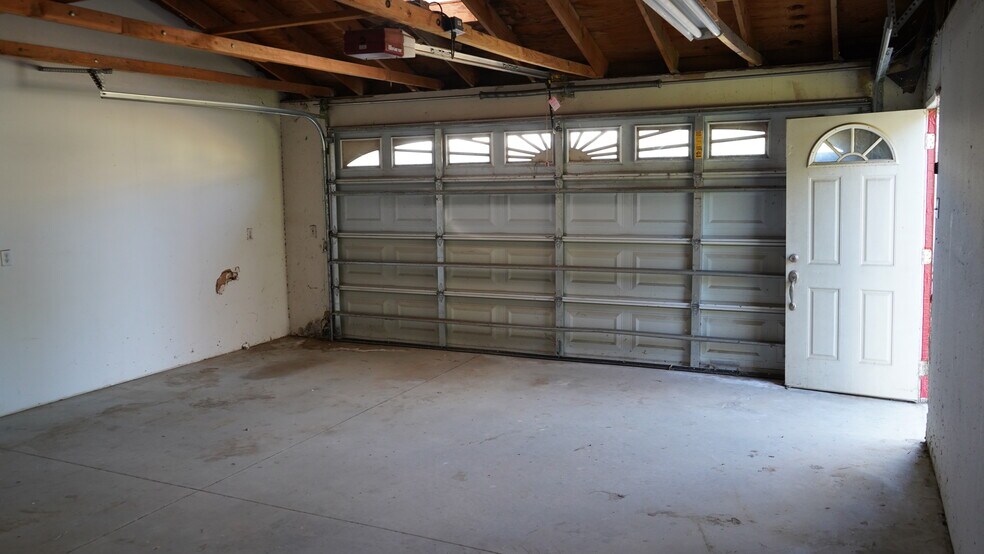 More Photos Of 4451 Glen St, Riverside Multifamily For Sale