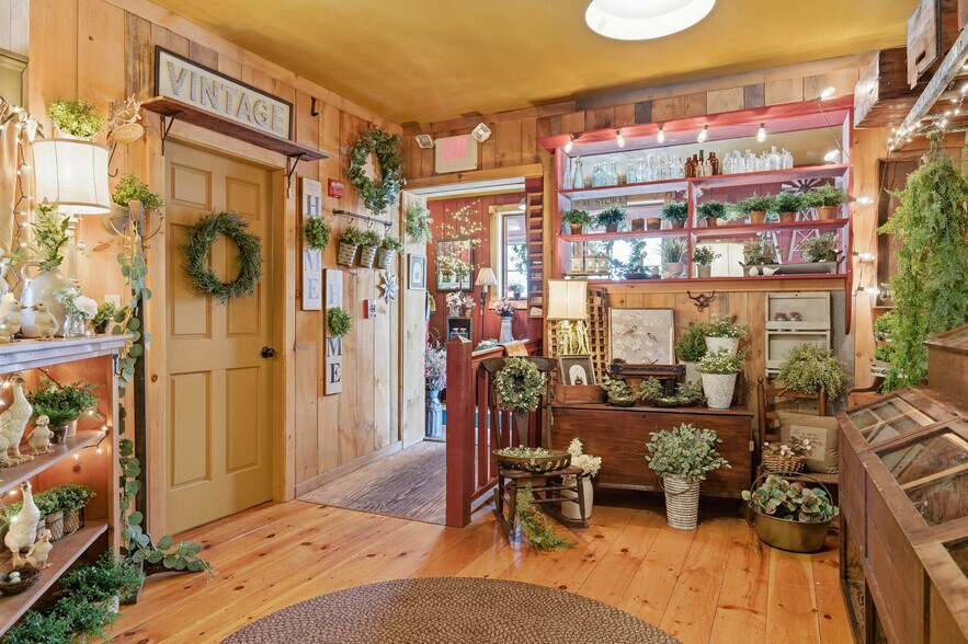 More Photos Of 953 Victory Hwy, Burrillville Bar For Sale