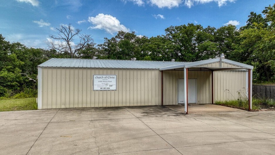 Primary Photo Of 6400 Midway Rd, Springtown Religious Facility For Sale
