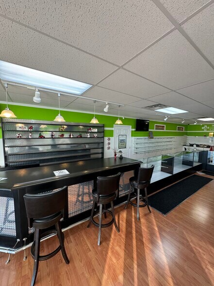 More Photos Of 513-521 E Perkins Ave, Sandusky Storefront For Sale