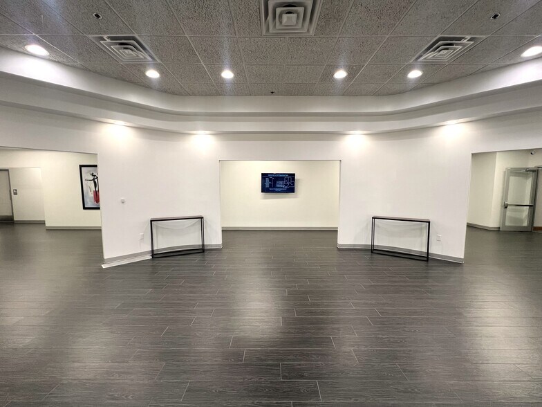 More Photos Of 4101 SE 85th St, Oklahoma City Manufacturing For Lease