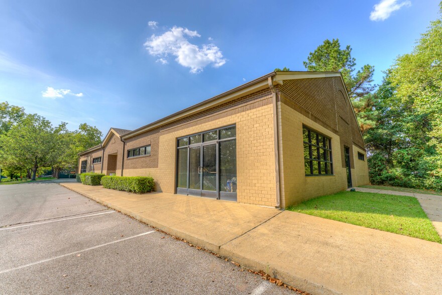 More Photos Of 520 Trinity Creek Cv, Cordova Medical For Sale