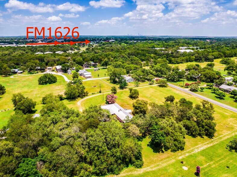 More Photos Of 12900 Lowden Ln, Manchaca Specialty For Lease