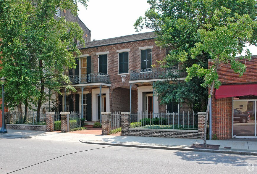 More Photos Of 56-58 S Conception St, Mobile Office For Sale