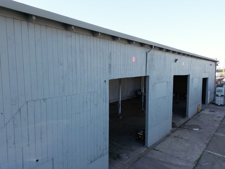 More Photos Of 1649 E Victor Rd, Lodi Distribution For Lease