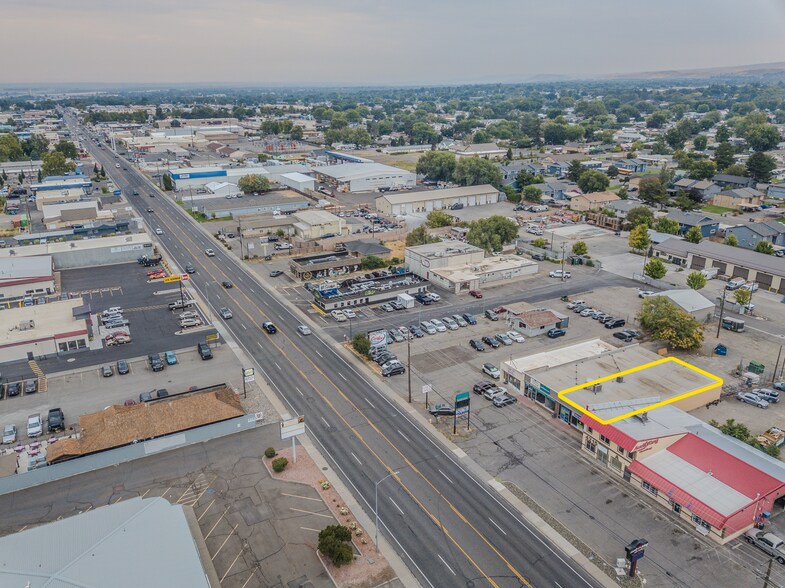 More Photos Of 4207 W Clearwater Ave, Kennewick General Retail For Lease