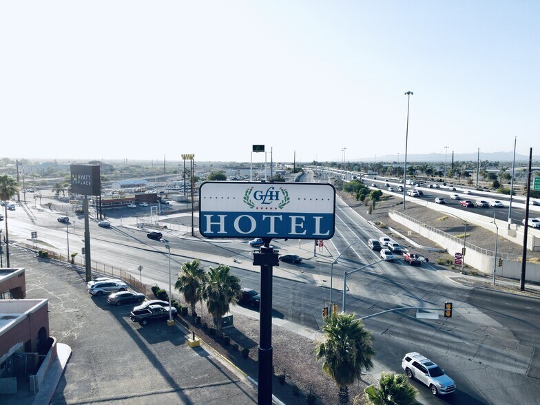 More Photos Of 1365 W Grant Rd, Tucson Hotel For Sale