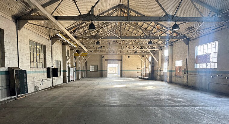 More Photos Of 2029-2031 Westwood Ave, Richmond Manufacturing For Lease