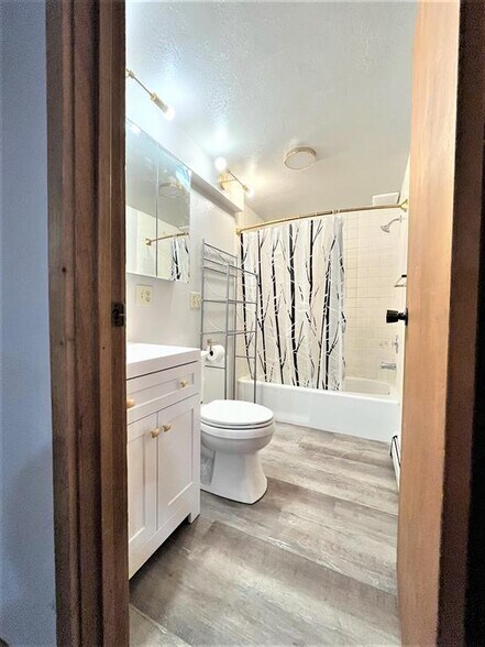 More Photos Of 524 S 5th St E, Missoula Apartments For Sale