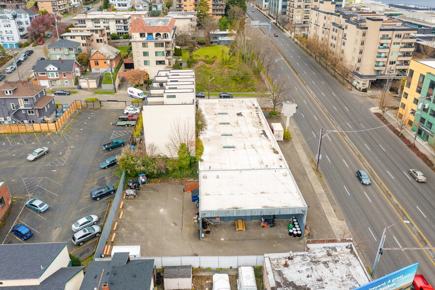 More Photos Of 807 Aurora Ave N, Seattle Warehouse For Sale