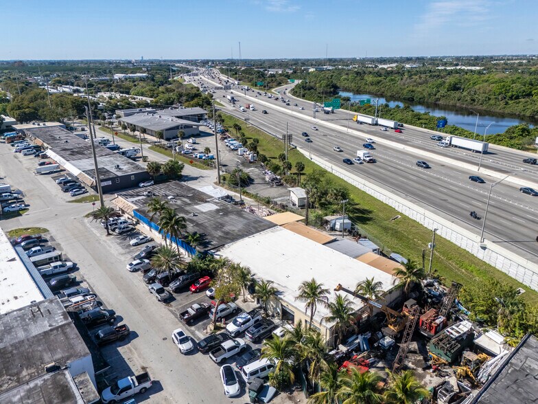 More Photos Of 3569 NW 10th Ave, Oakland Park Warehouse For Lease
