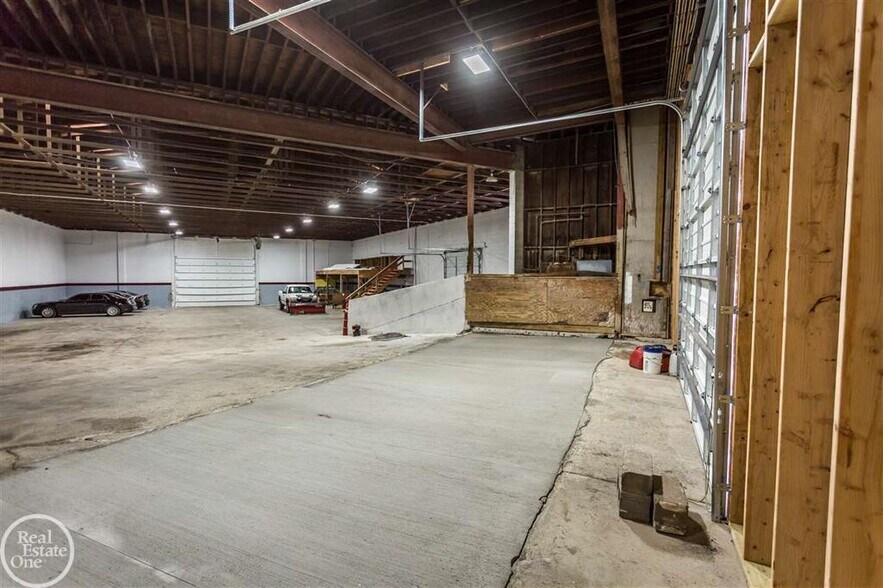More Photos Of 3519 Military St, Port Huron Industrial For Sale