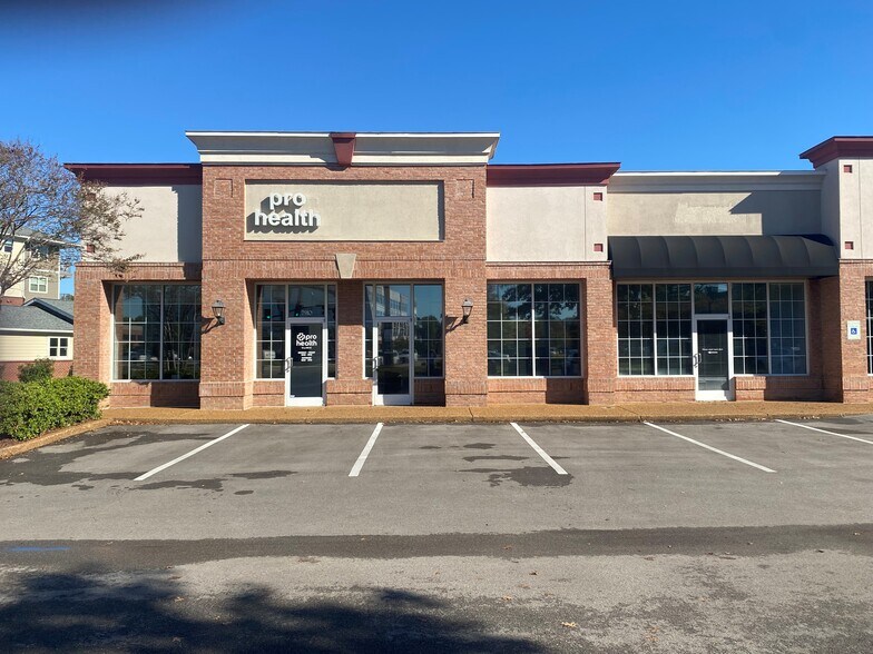 More Photos Of 7910-7938 Wolf River Blvd, Germantown Storefront Retail Office For Lease