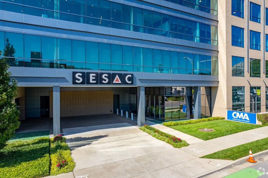 More Photos Of 35 Music Sq E, Nashville Office For Lease